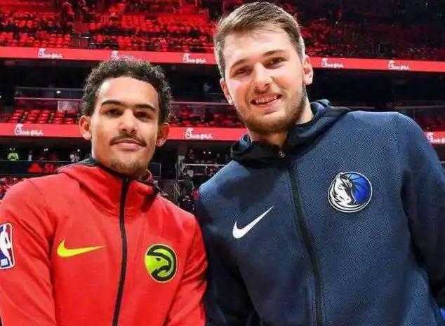 J1联赛2025年度最佳阵：相马勇纪、田中聪入选，2名外援在列（J1联赛2025最佳阵容揭晓：相马勇纪、田中聪上榜，两名外援入围）