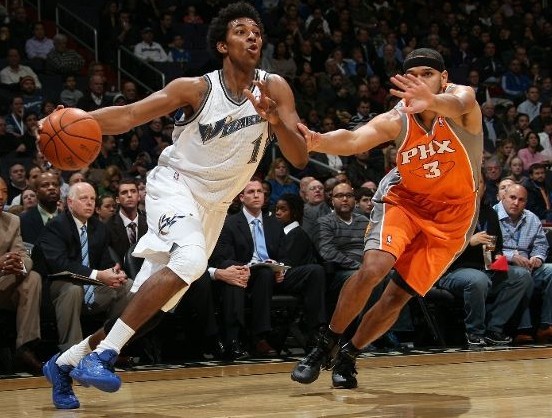 皇家社会迎战吉罗纳：一场关乎生死的西甲保级之战（西甲保级生死战：皇家社会对阵吉罗纳）