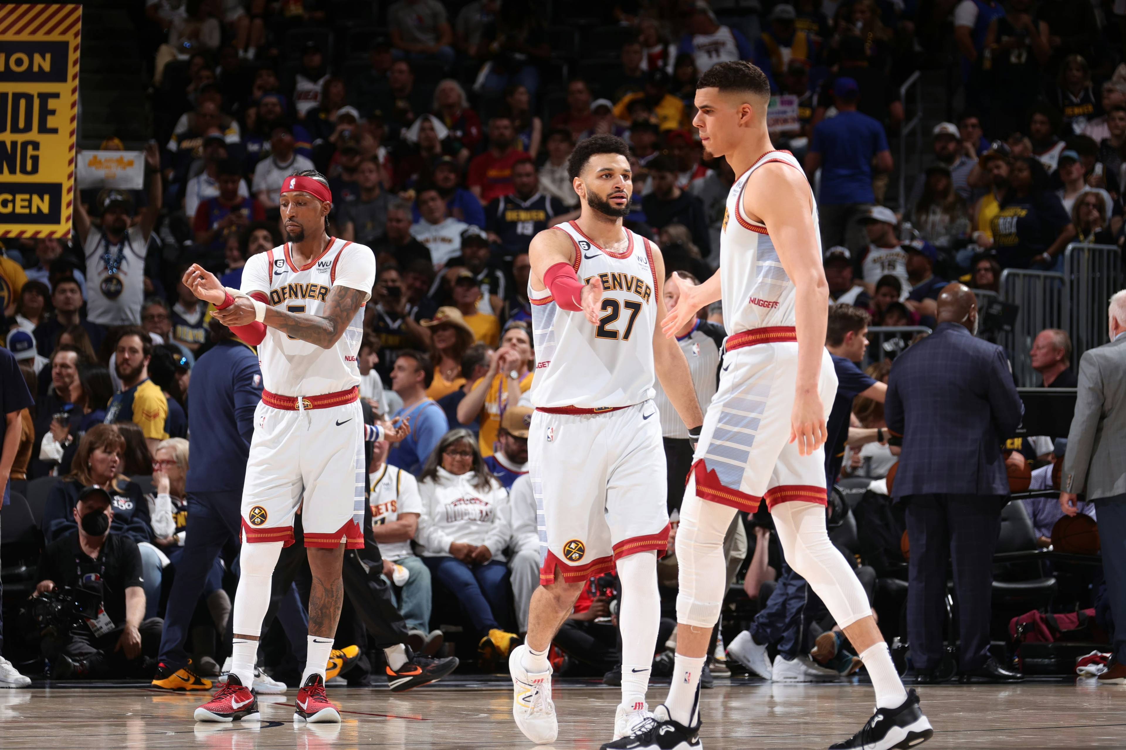 贝纳蒂亚：阿坎吉帮助我们引进了帕瓦尔，国米起初要价2000万（贝纳蒂亚：阿坎吉牵线助我们签下帕瓦尔，国米最初标价2000万）