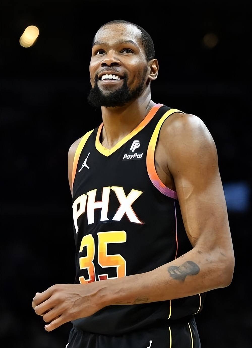 首尔外援后卫亚赞：能够限制住费利佩并不是我一个人的功劳（首尔外援后卫亚赞：防住费利佩是全队的功劳）