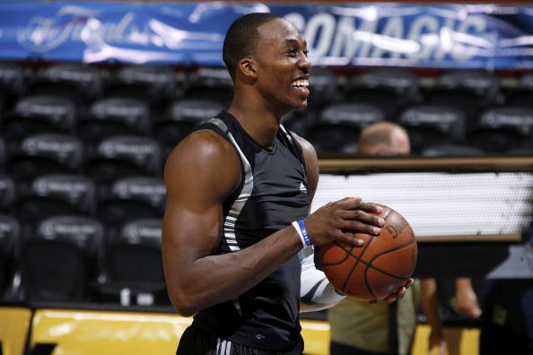 曼城斯特林关键进球锁定三分（斯特林制胜球助曼城收获三分）