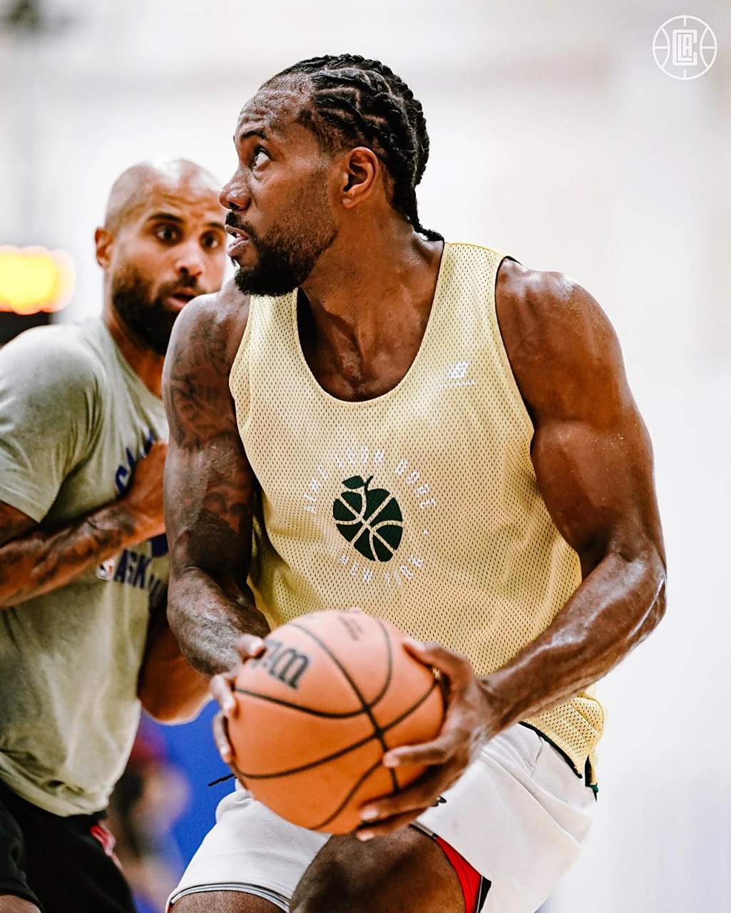 土媒：费内巴切有意引进努涅斯，球员本人也很感兴趣（土耳其媒体：费内巴切希望签下努涅斯，球员本人意愿强烈）