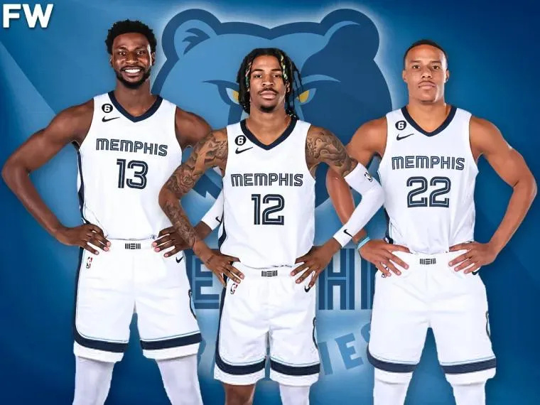 里程碑之战，恩里克迎来执教生涯第400场俱乐部赛事（职业生涯里程碑之战：恩里克迎来第400场俱乐部执教）