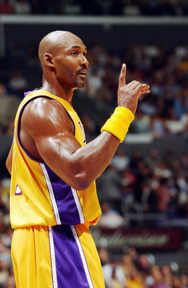 梅西：布斯克茨的退役我们之前讨论过，阿尔巴退役完全是晴天霹雳（梅西：布斯克茨退役早有预期，阿尔巴挂靴突如其来）