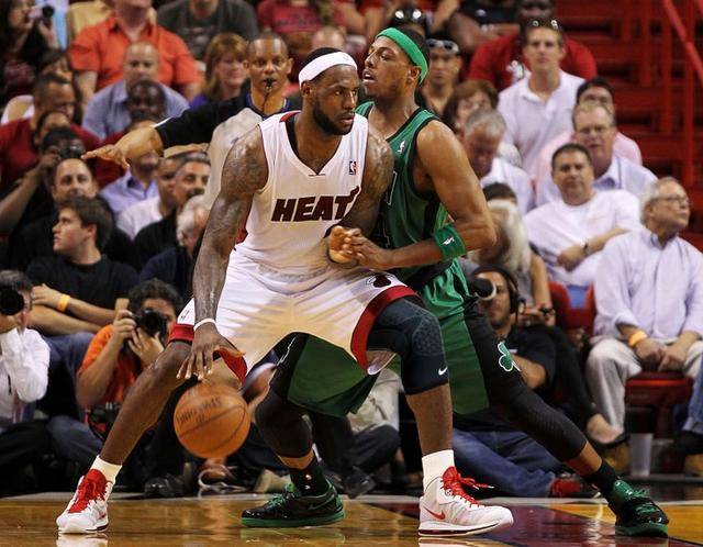 9万名观众 9万名观众